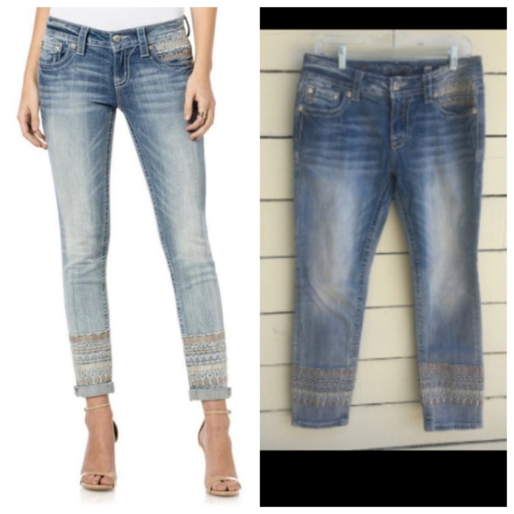 Miss Me Cuffed Skinny Embroidered Jean Size 31
